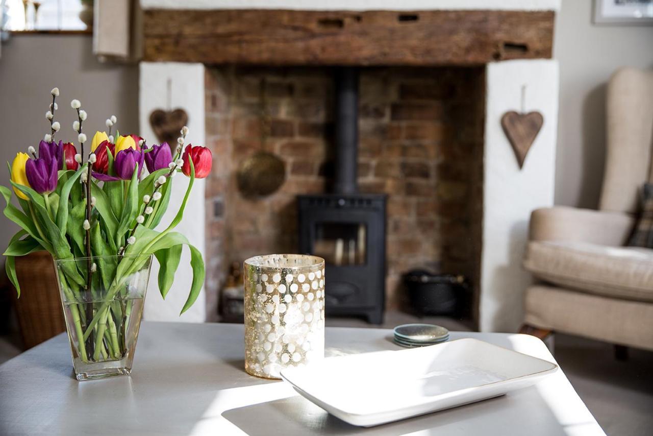 The Cottage And The Nook Gretton  Eksteriør bilde